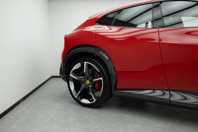 2026 Ferrari Purosangue