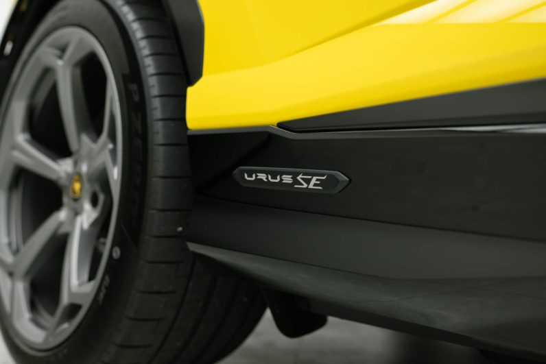 2026 Lamborghni Urus SE