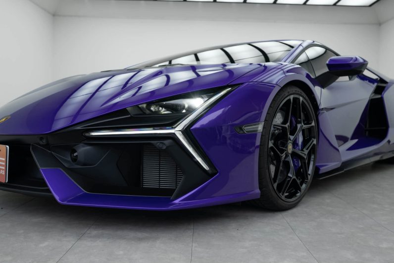 2026 Lamborghini Revuelto