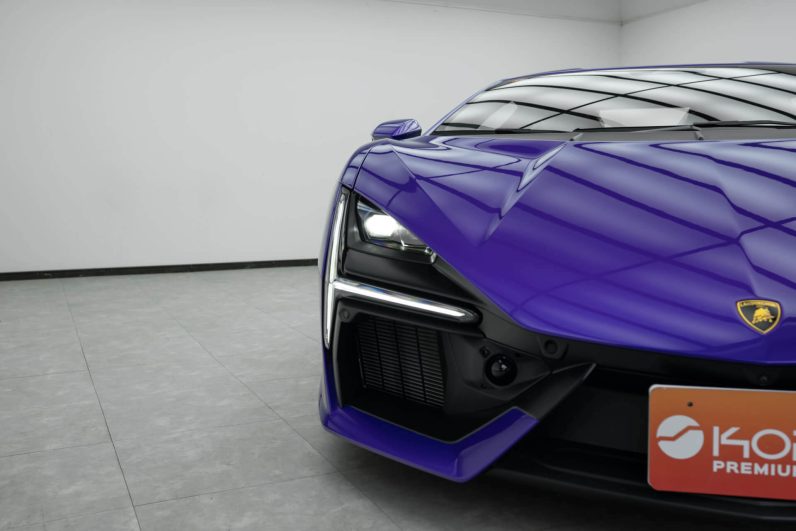 2026 Lamborghini Revuelto