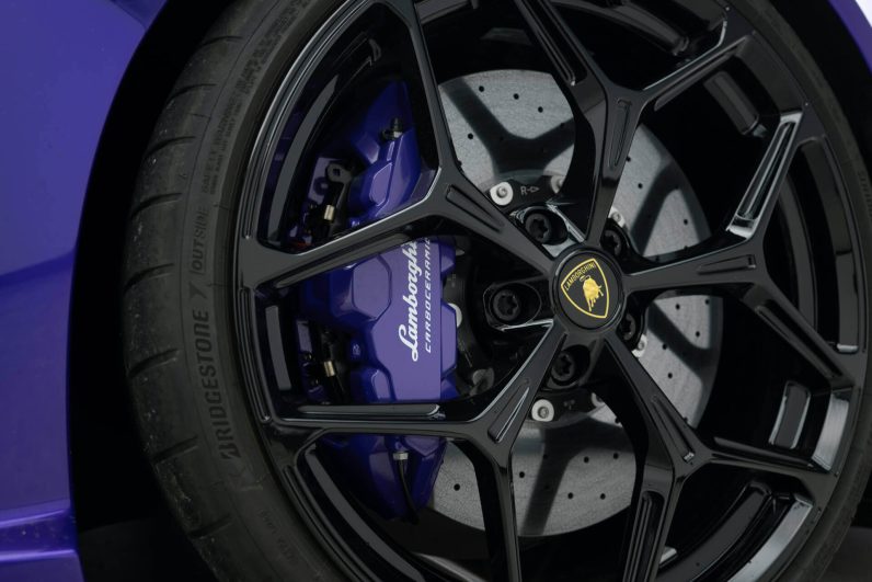 2026 Lamborghini Revuelto