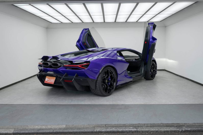 2026 Lamborghini Revuelto