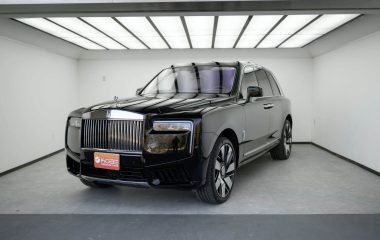 2026 Rolls Royce Cullinan Silver Badge Series 2