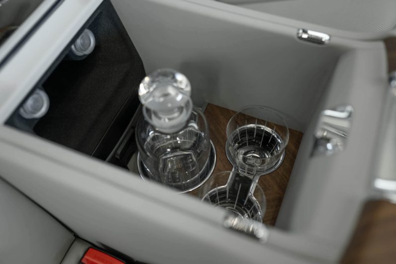 2026 Rolls Royce Cullinan Silver Badge Series 2