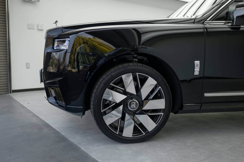 2026 Rolls Royce Cullinan Silver Badge Series 2