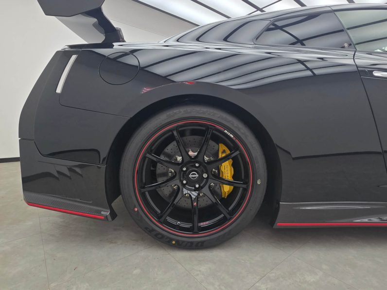R35 GTR Nismo Special Edition (Gold VIN)