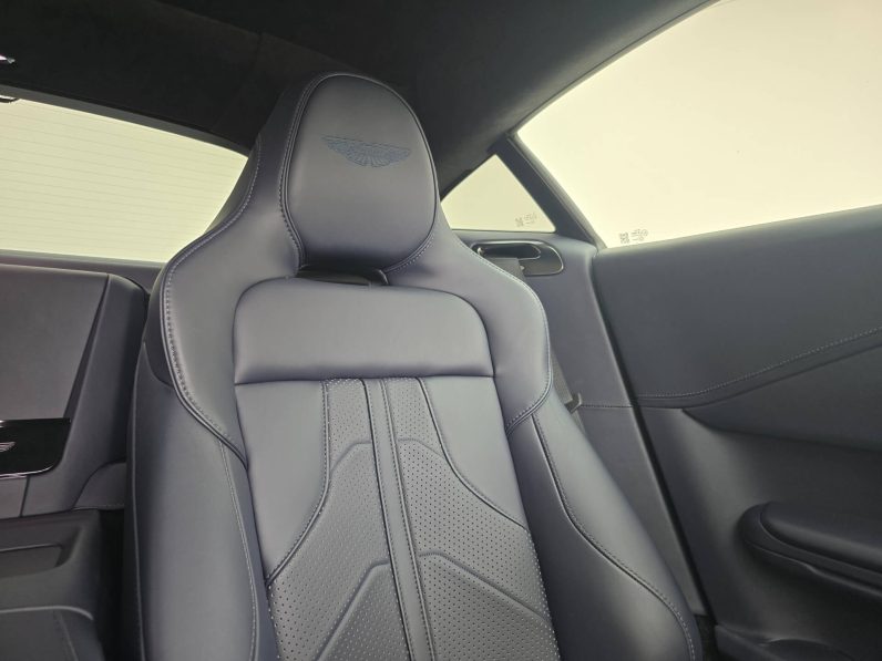 Aston Martin New Vantage Coupe RHD