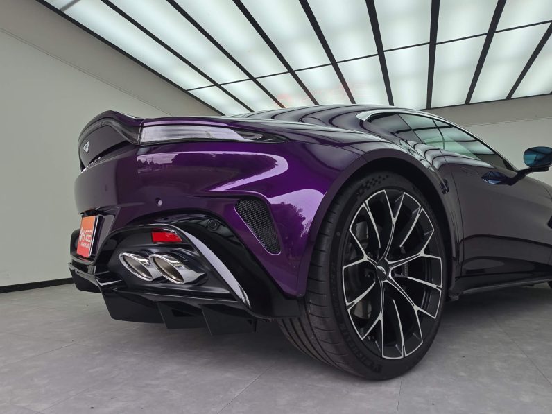 Aston Martin New Vantage Coupe RHD