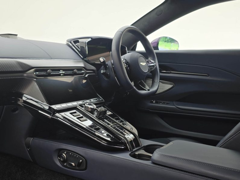 Aston Martin New Vantage Coupe RHD