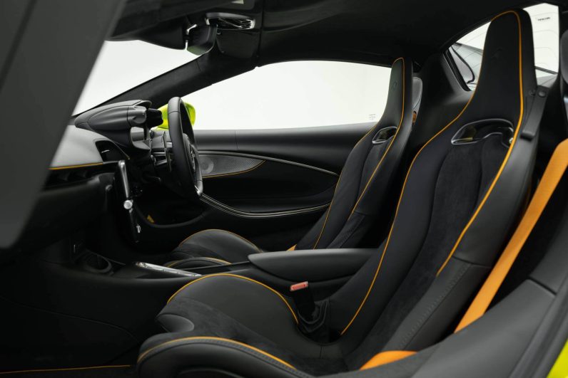 Mclaren Artura Spider