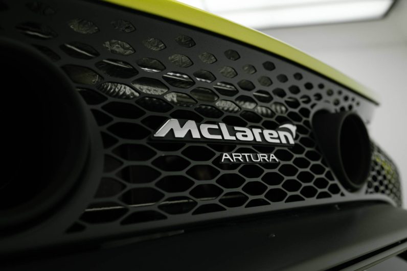 Mclaren Artura Spider
